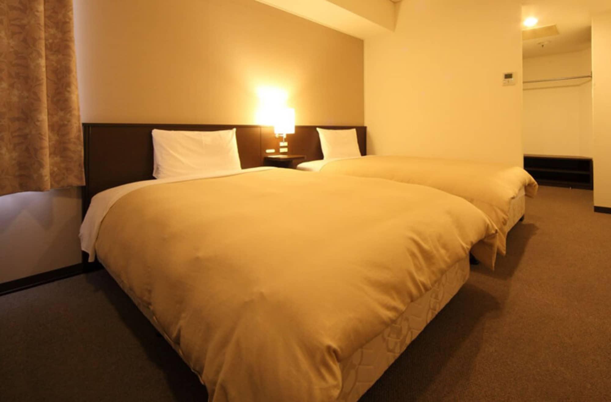 Hotel Park Side Hiroshima Peace Park Bagian luar foto