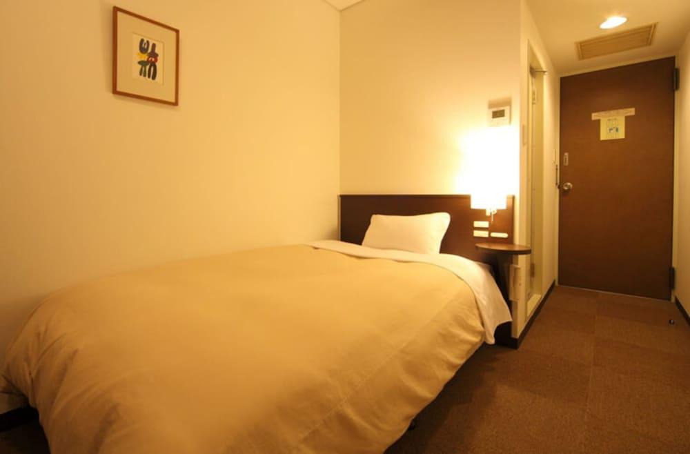 Hotel Park Side Hiroshima Peace Park Bagian luar foto